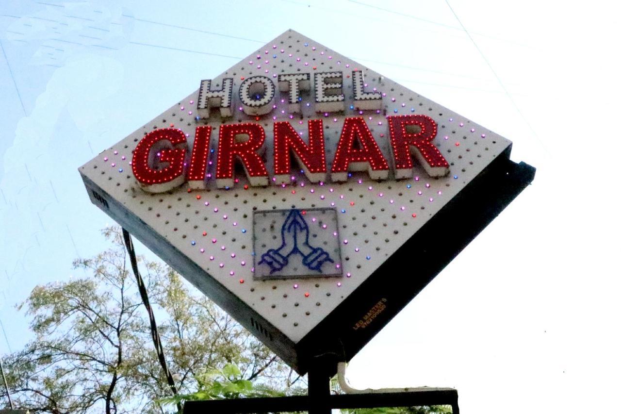 Hotel Girnar Аурангабад Екстер'єр фото